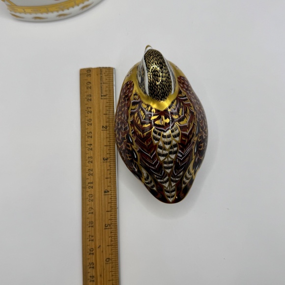 Royal Crown Derby Dappled Quail bone china paperweight figurine. EUC. - Picture 9 of 12